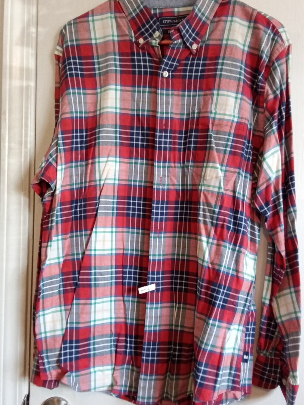 #6048 Crown & Ivy Shirt. -  M